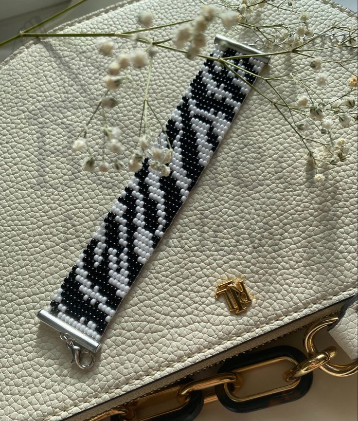Zebra Choker and Bracelet set